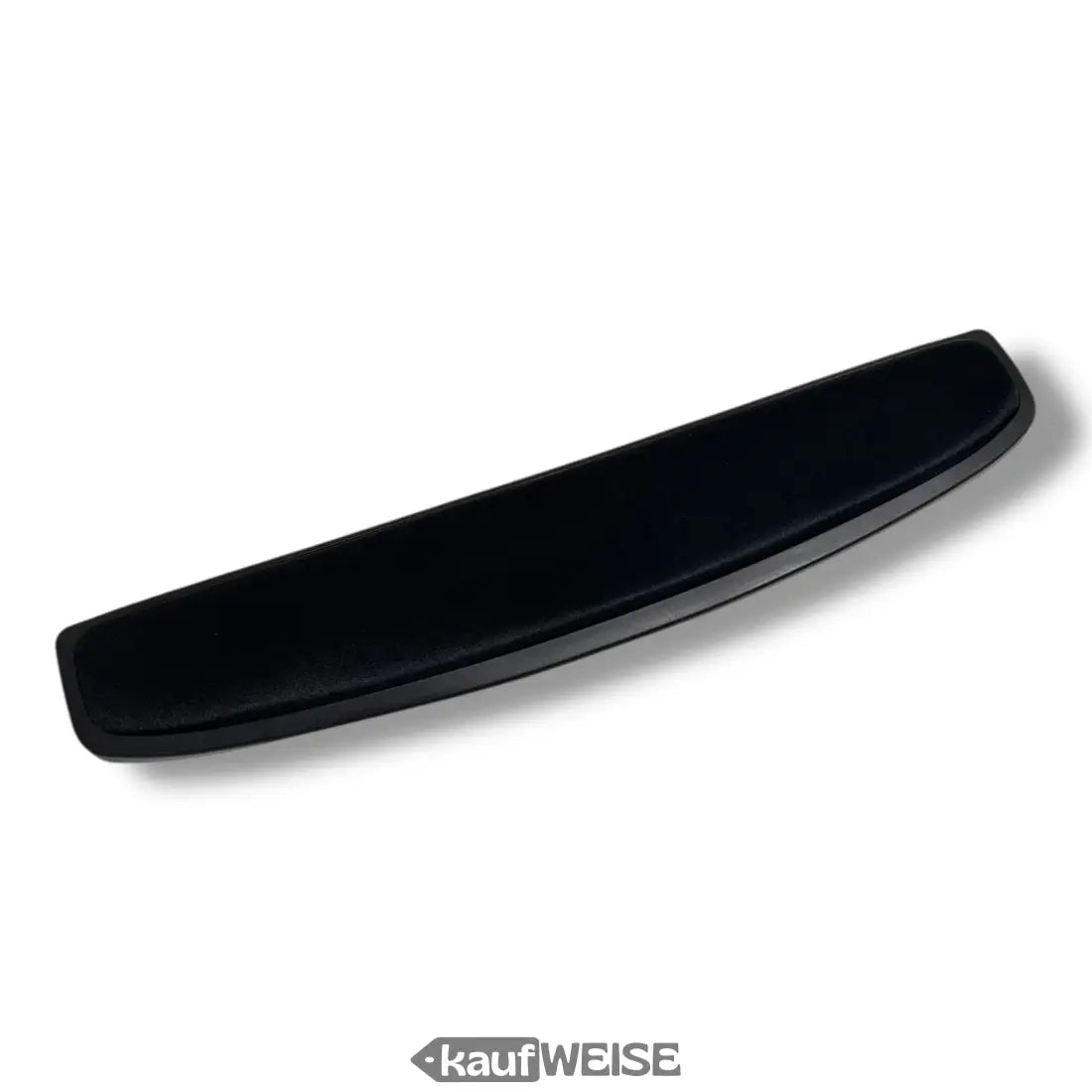 Schwarzes Leder-Armband mit gebogenen Kanten und glatter Textur